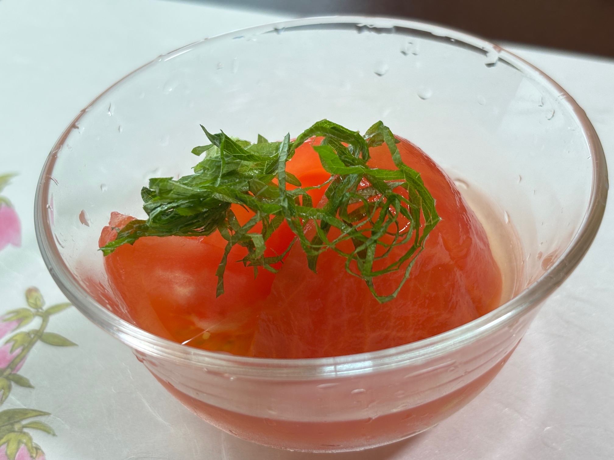 冷やしトマト。ページ bd93c9d1f5e62155d2add3a7bcf569