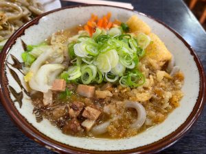 名物ラーメン店に誕生！極ウマうどん